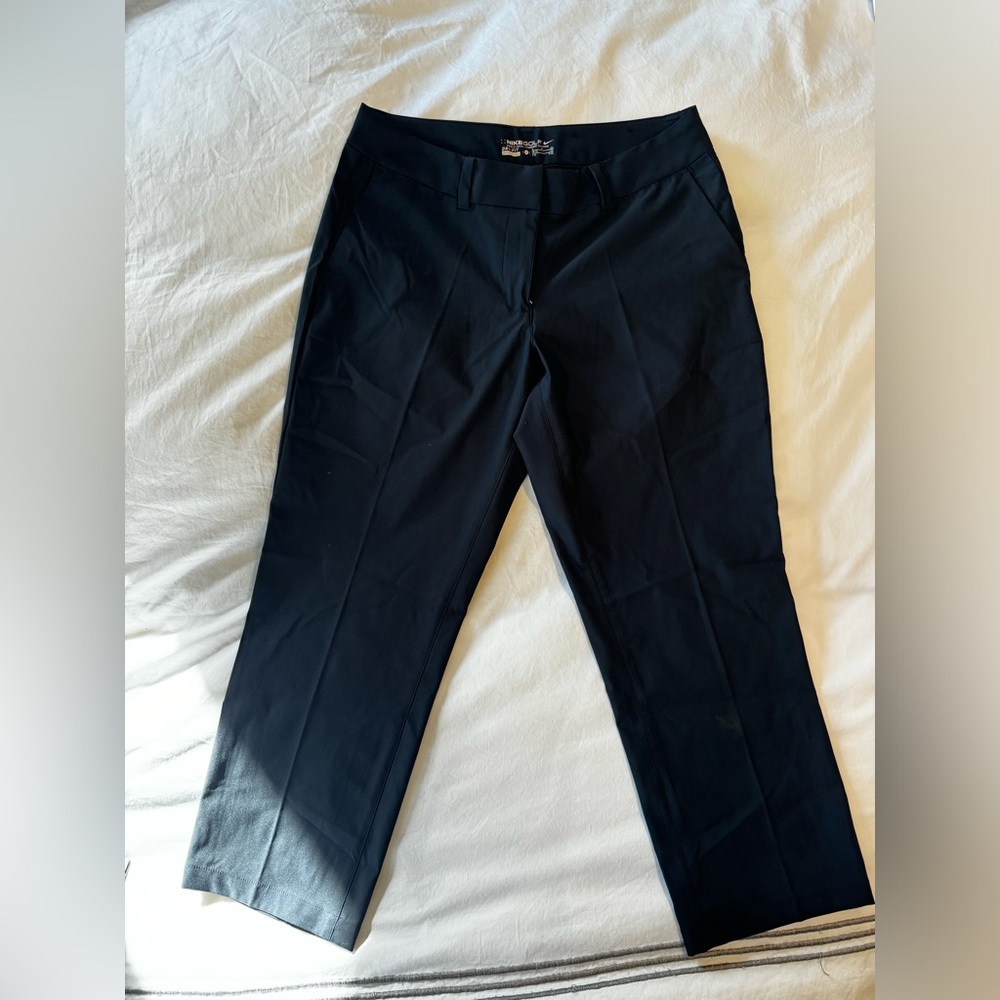 Nike Golf women size 6 black cropped pants